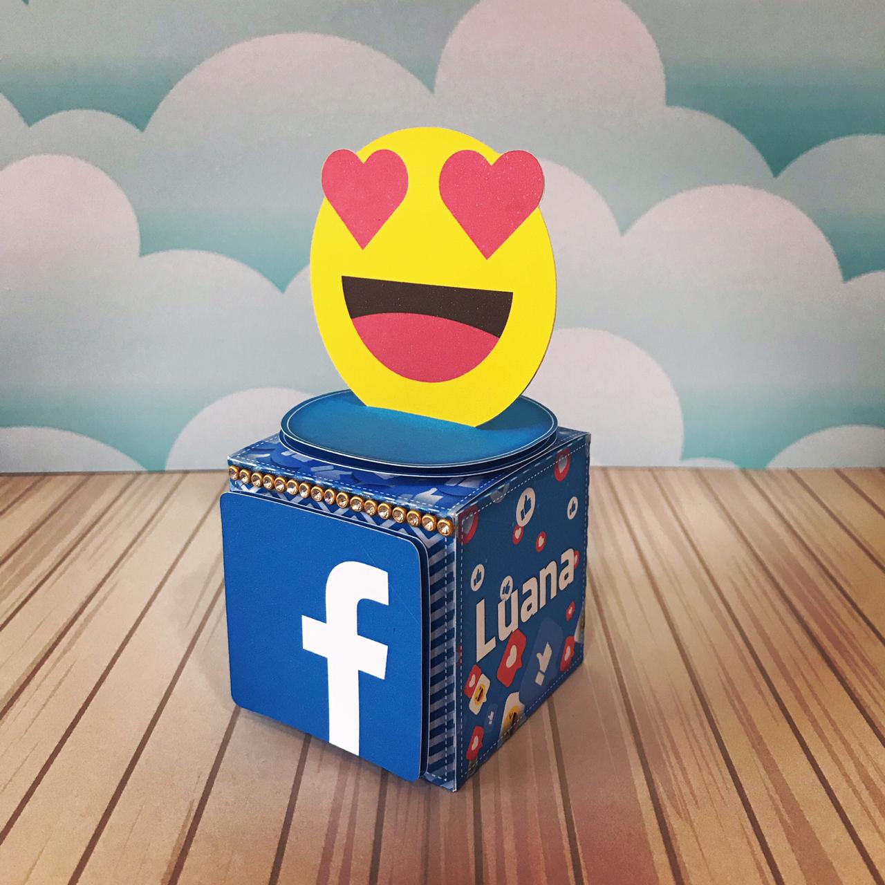 Social Media Inspired Favor Boxes