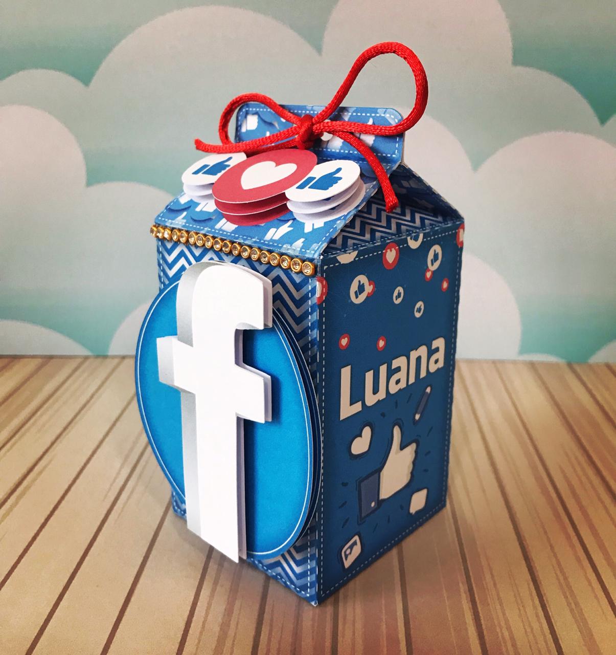 Social Media Inspired Favor Boxes