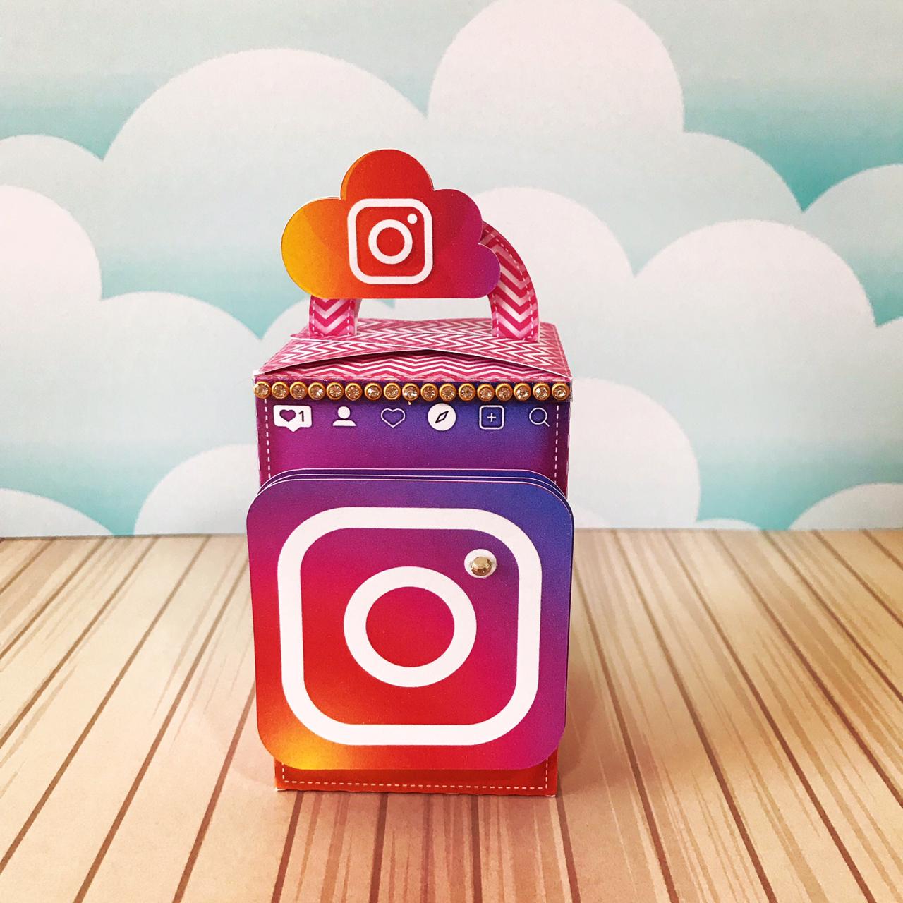 Social Media Inspired Favor Boxes