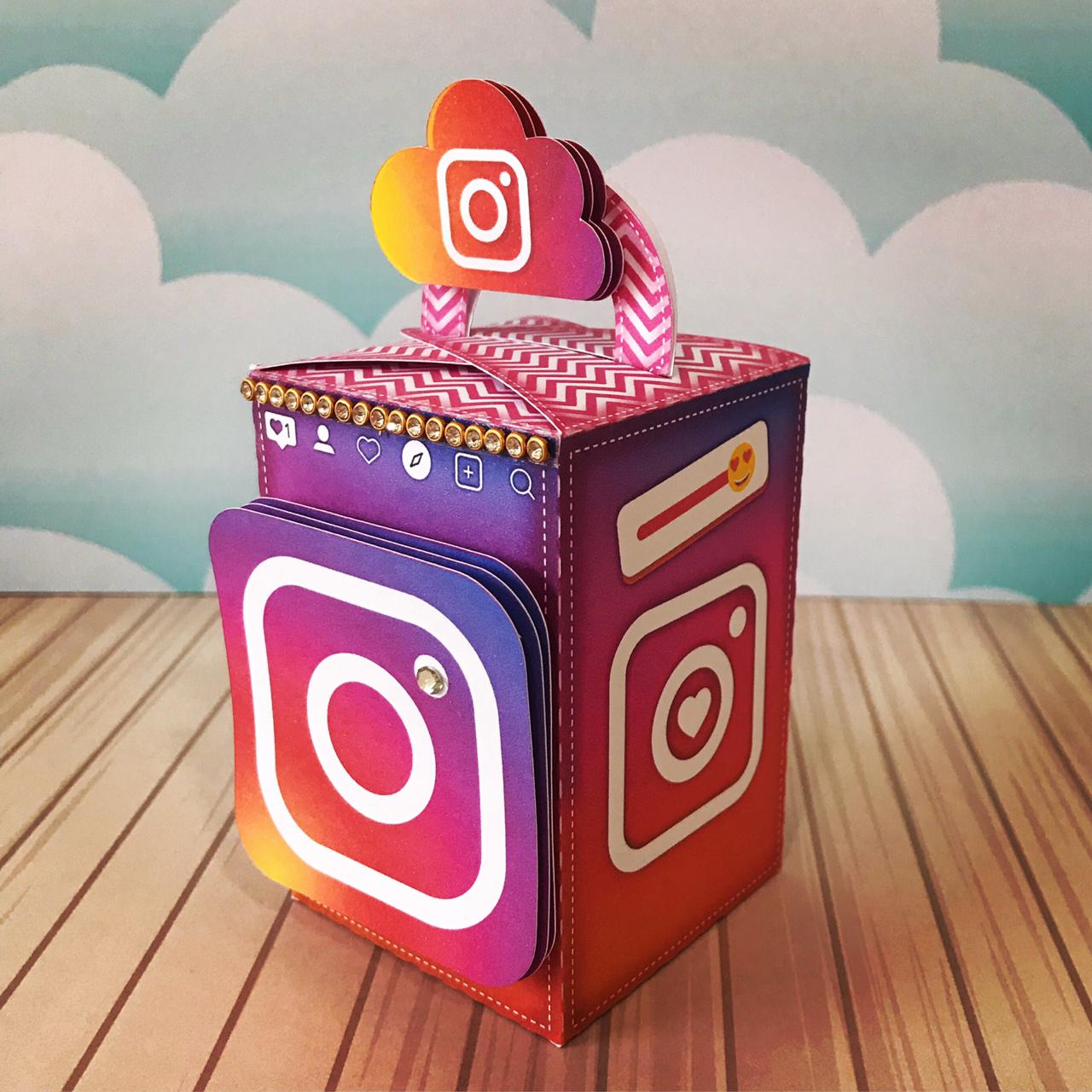 Social Media Inspired Favor Boxes